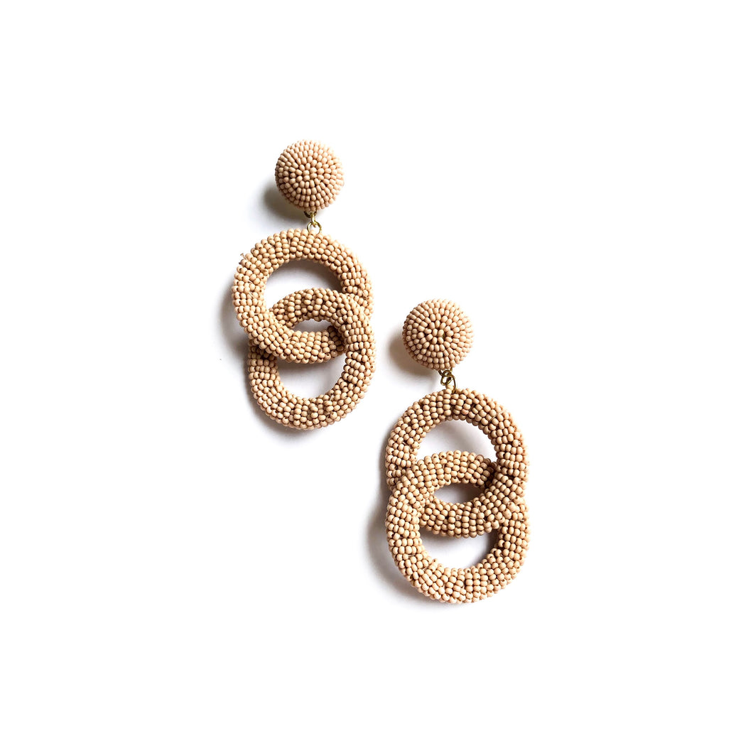 Interlocking loops – Coco Designs